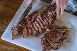 tips memotong steak